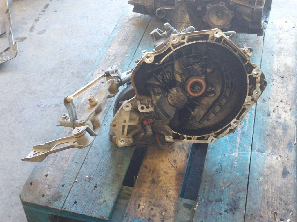 Mechaninė 5 pavarų dėžė