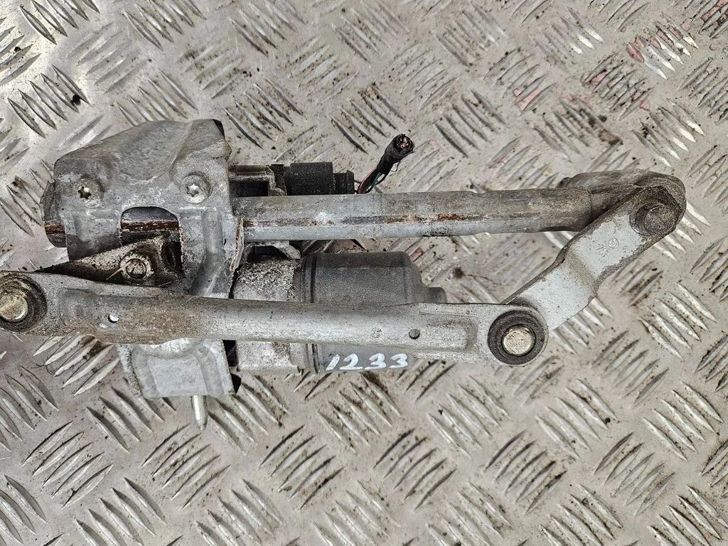 Front wiper linkage and motor 0390241785