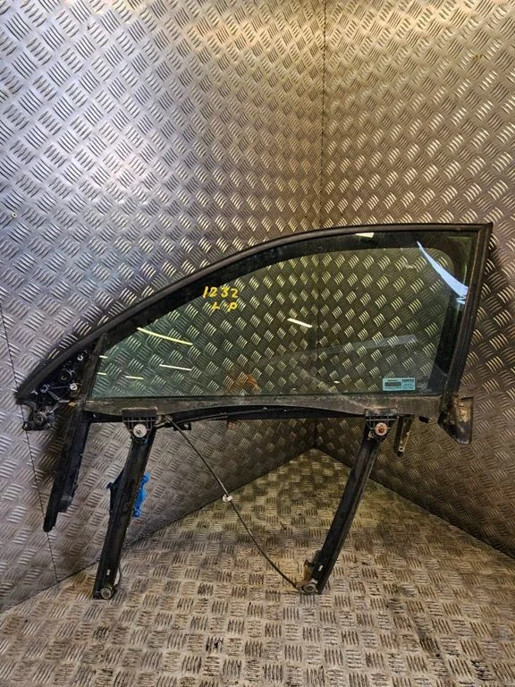 Priekinio el. lango pakėlimo mechanizmo komplektas