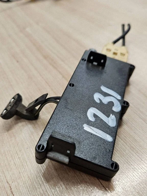 Antenos valdymo blokas