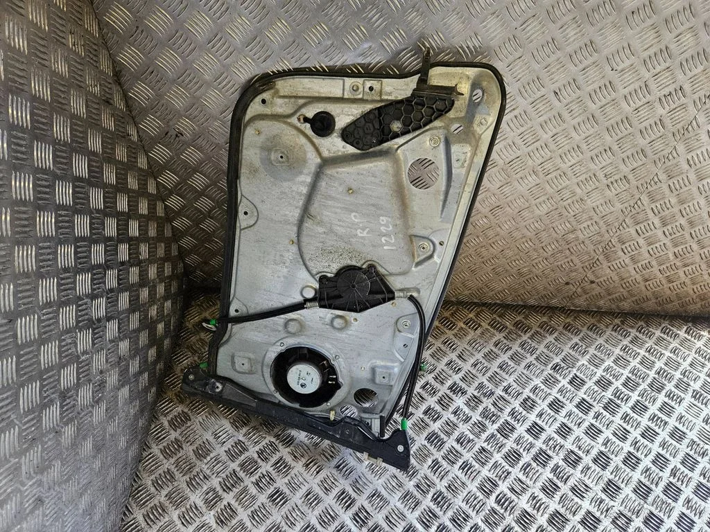 Priekinis el. lango pakėlimo mechanizmas be varikliuko