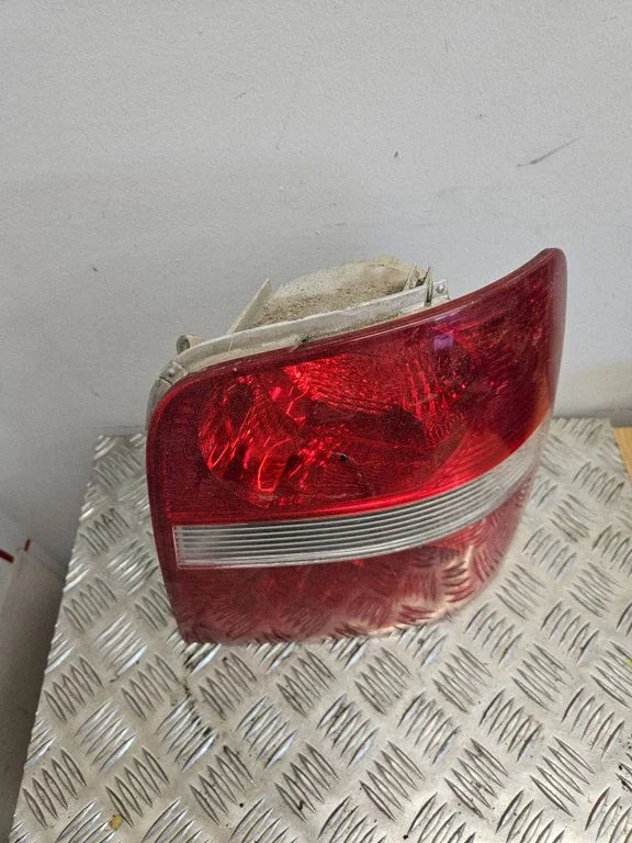 Rear/tail lights 1T0945096F