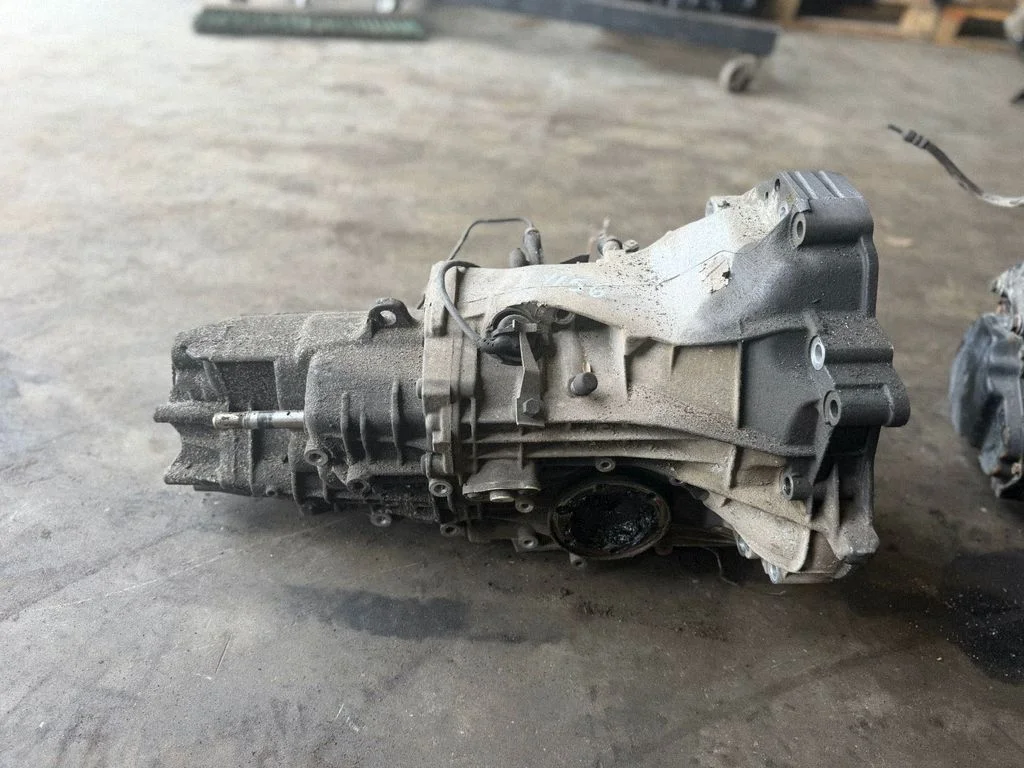 Mechaninė 5 pavarų dėžė
