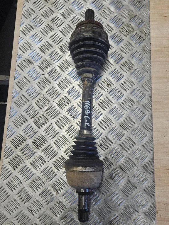 Front driveshaft T990408