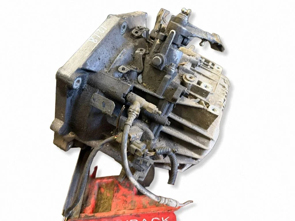Mechaninė 6 pavarų dėžė
