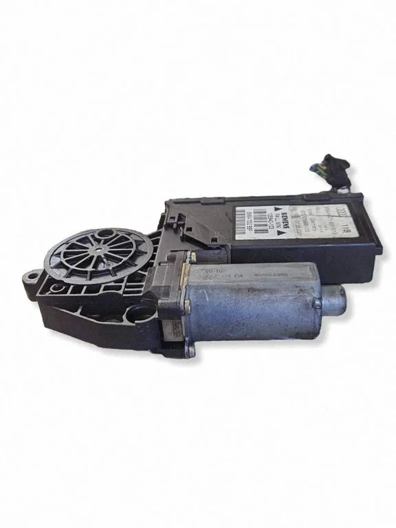 Priekinio lango pakelėjo varikliukas
