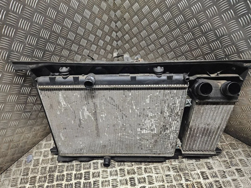 Radiatorių panelė
