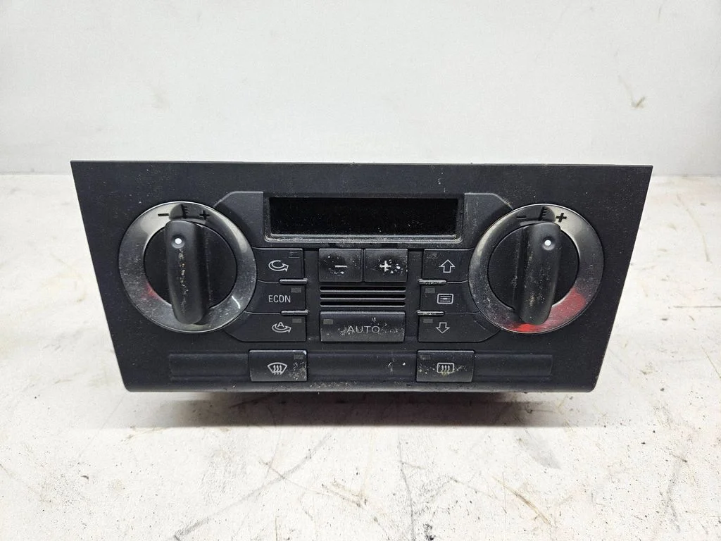 Climate control unit 8P0820043D
