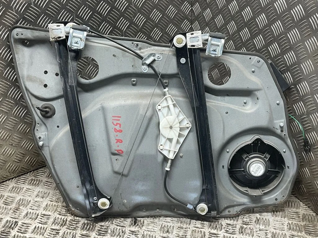 Priekinis el. lango pakėlimo mechanizmas be varikliuko