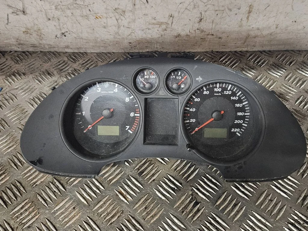 Speedometer (instrument cluster) 110080104009A