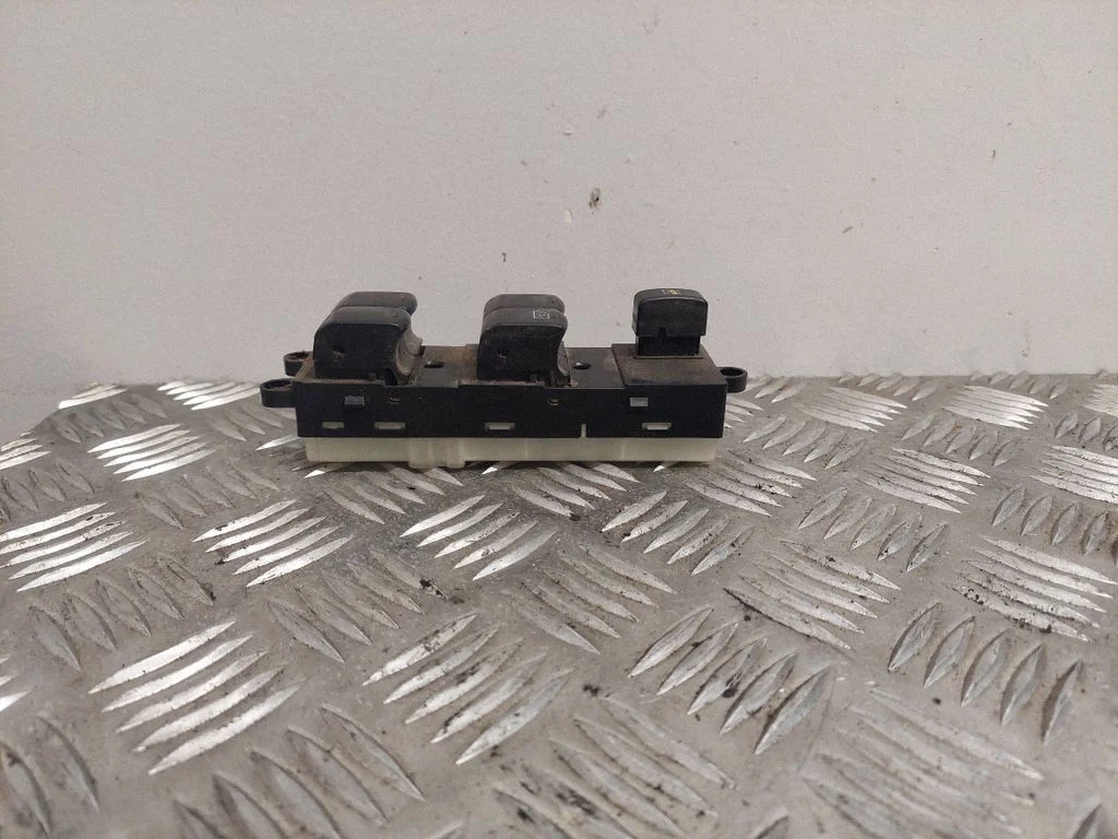 Elektrinių langų jungtukas