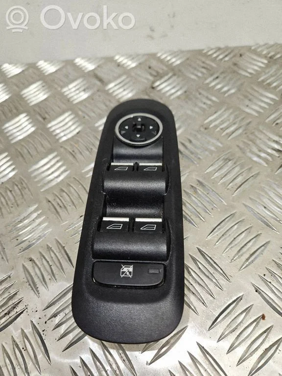 Elektrisko logu slēdzis A2005870648