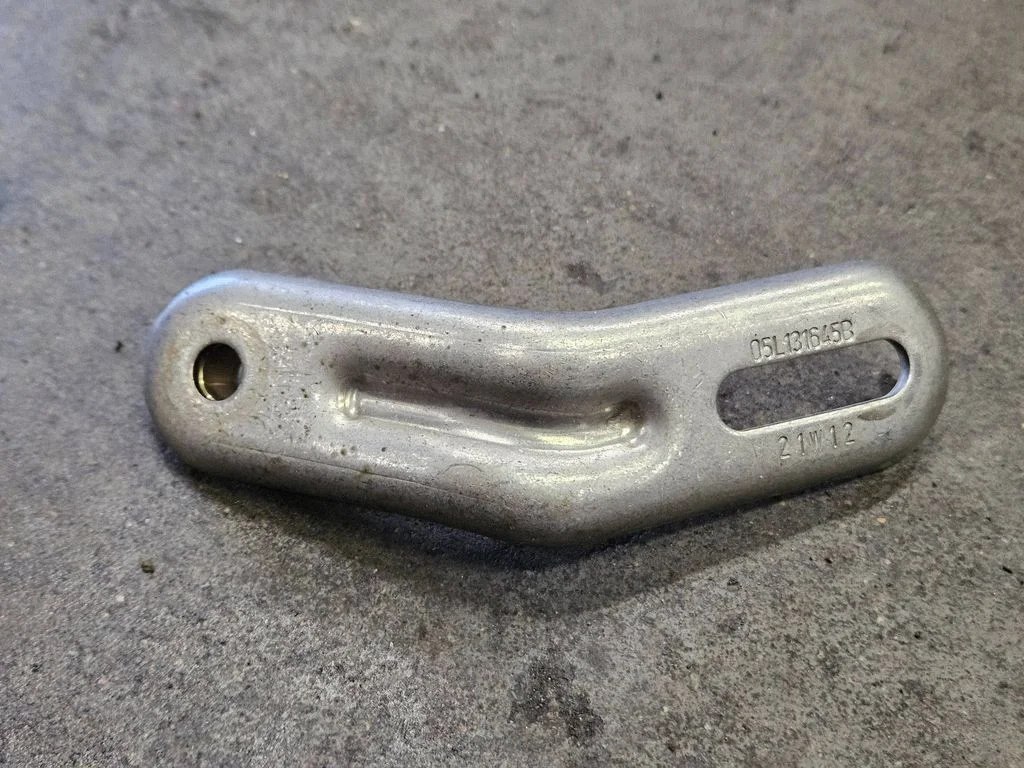 Kita variklio skyriaus detalė