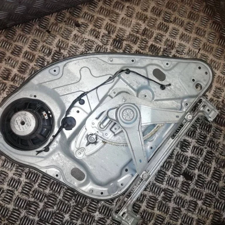 El. Lango pakėlimo mechanizmo komplektas