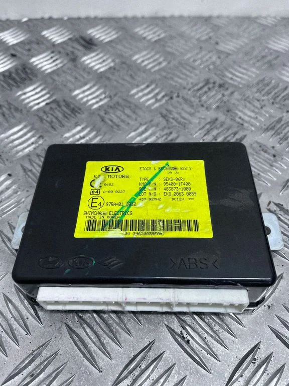 Citi vadības bloki/moduļi 954001F400