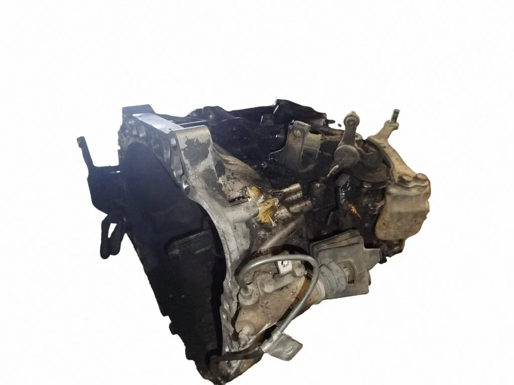 Mechaninė 6 pavarų dėžė