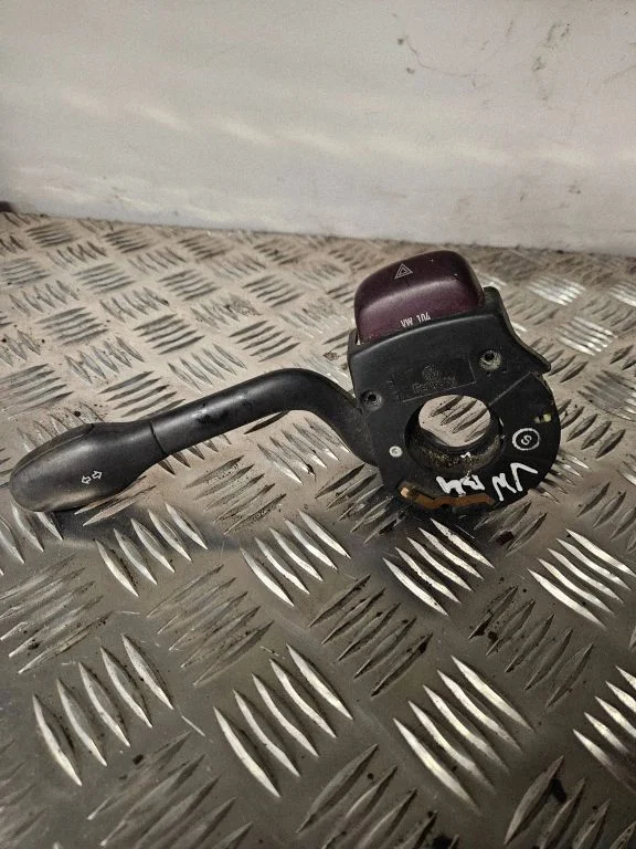 Posūkių/ šviesų rankenėlė