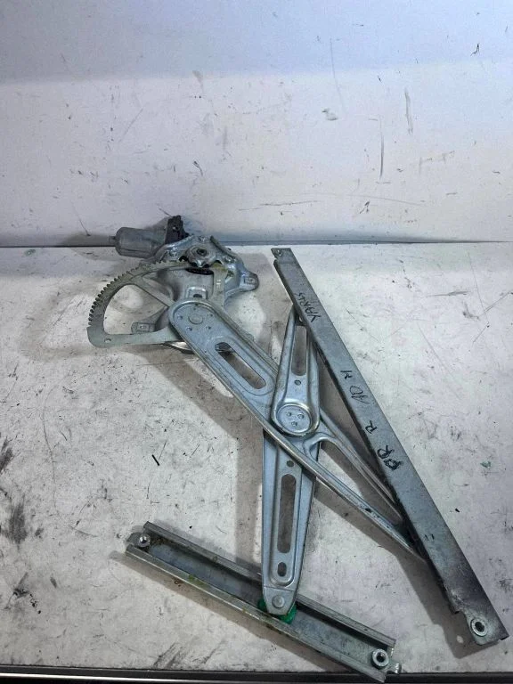 Priekinio el. lango pakėlimo mechanizmo komplektas