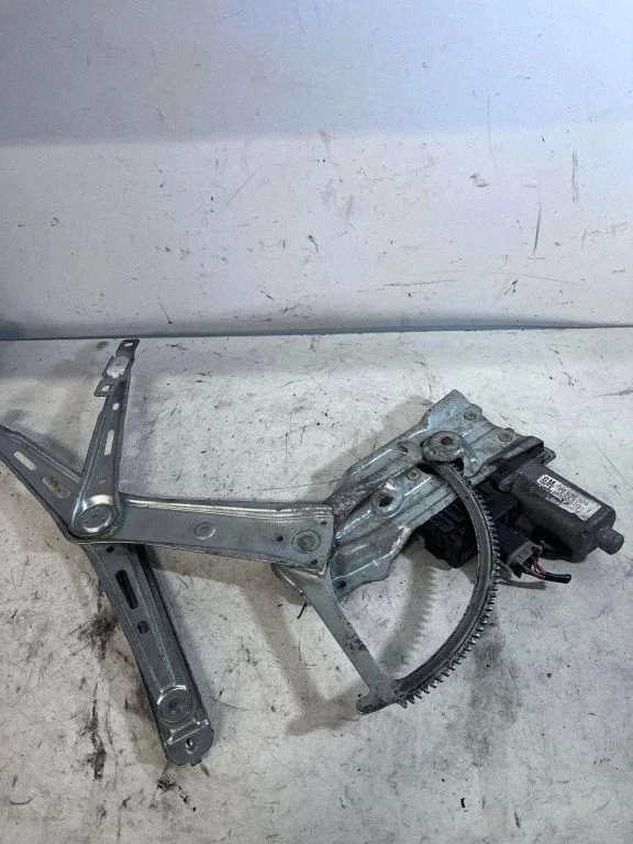 Priekinio el. lango pakėlimo mechanizmo komplektas