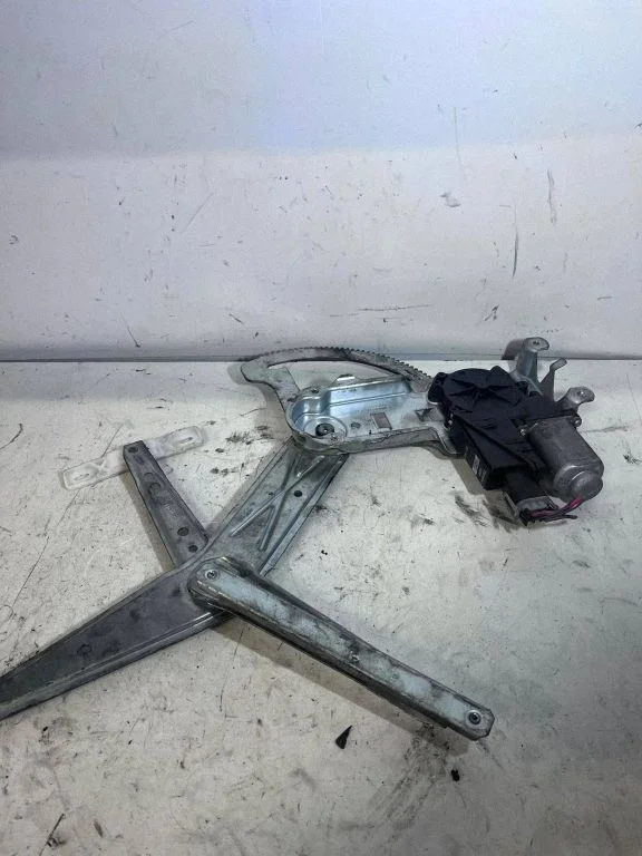 Priekinio el. lango pakėlimo mechanizmo komplektas