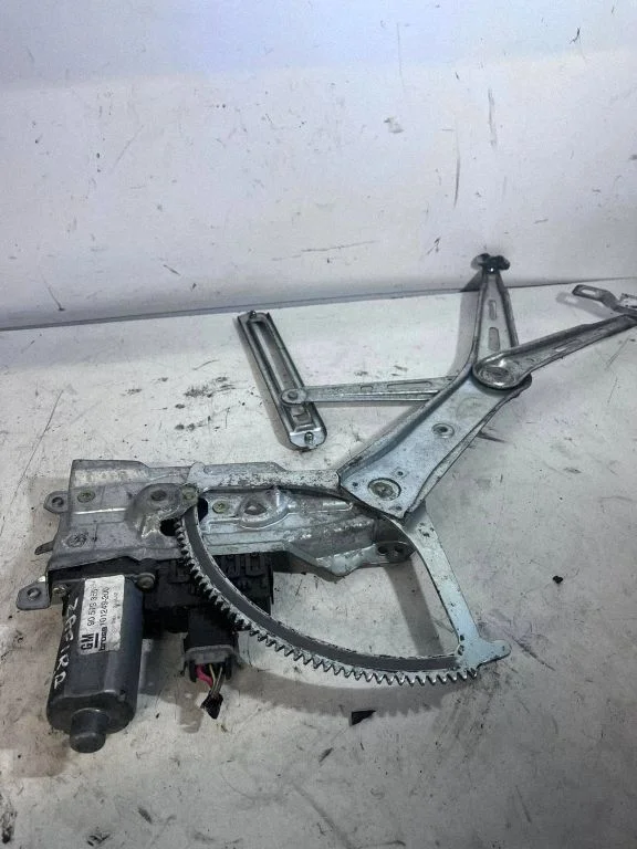 Priekinio el. lango pakėlimo mechanizmo komplektas