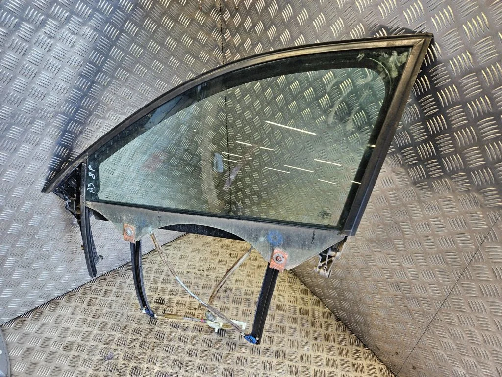 Priekinio el. lango pakėlimo mechanizmo komplektas