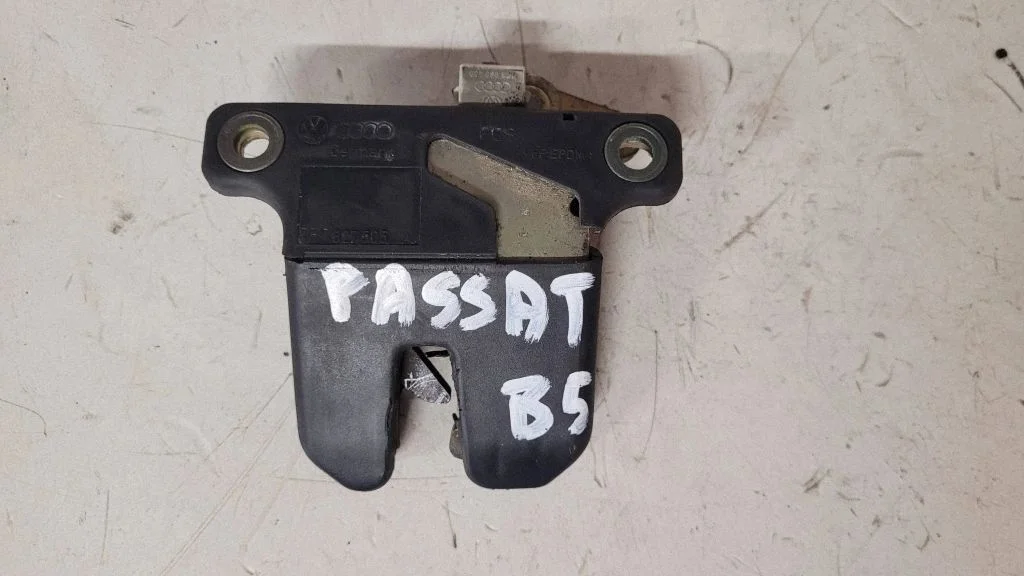 Spyna galinio dangčio