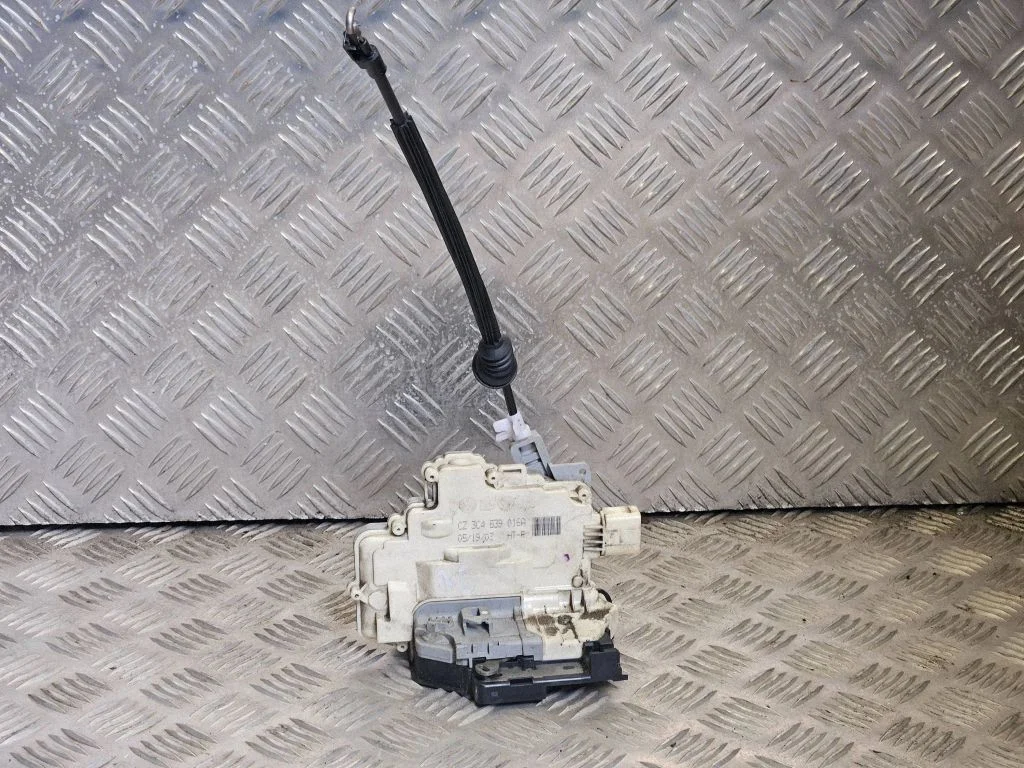 Rear door lock 3C4839016A