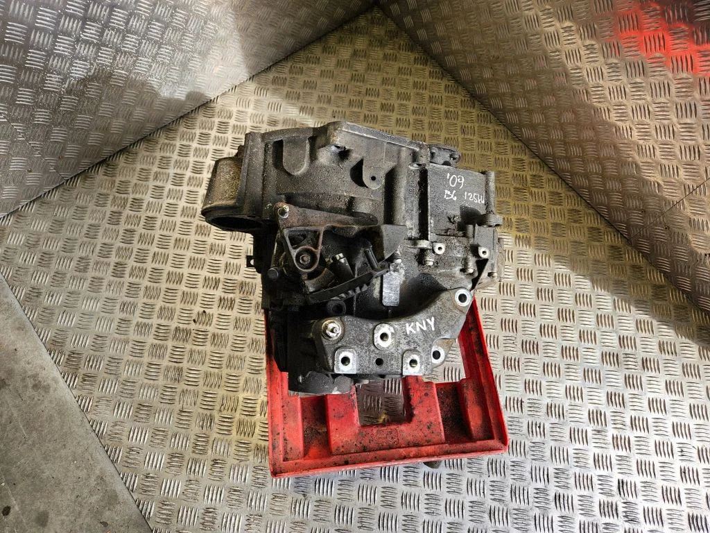Mechaninė 6 pavarų dėžė