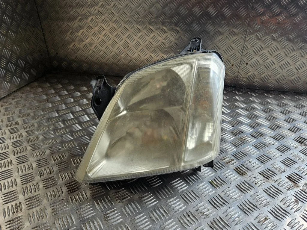 Reflektor – Opel Meriva A (2003-2010)