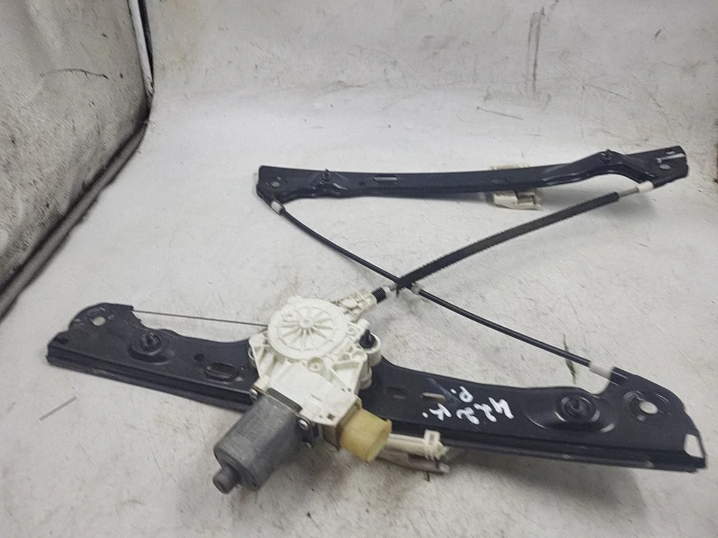 Priekinio el. lango pakėlimo mechanizmo komplektas