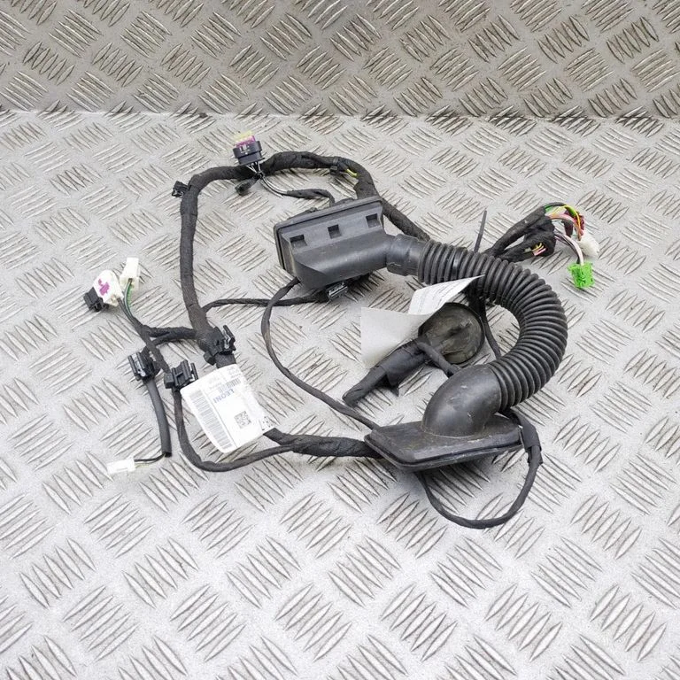 Esiukse juhtmestik A2975406024
