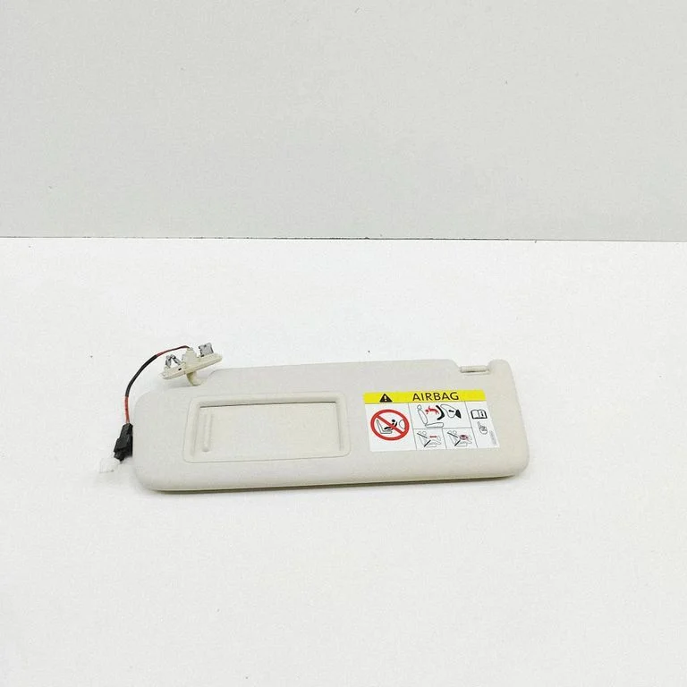 Päikesesirm 3G0857551E