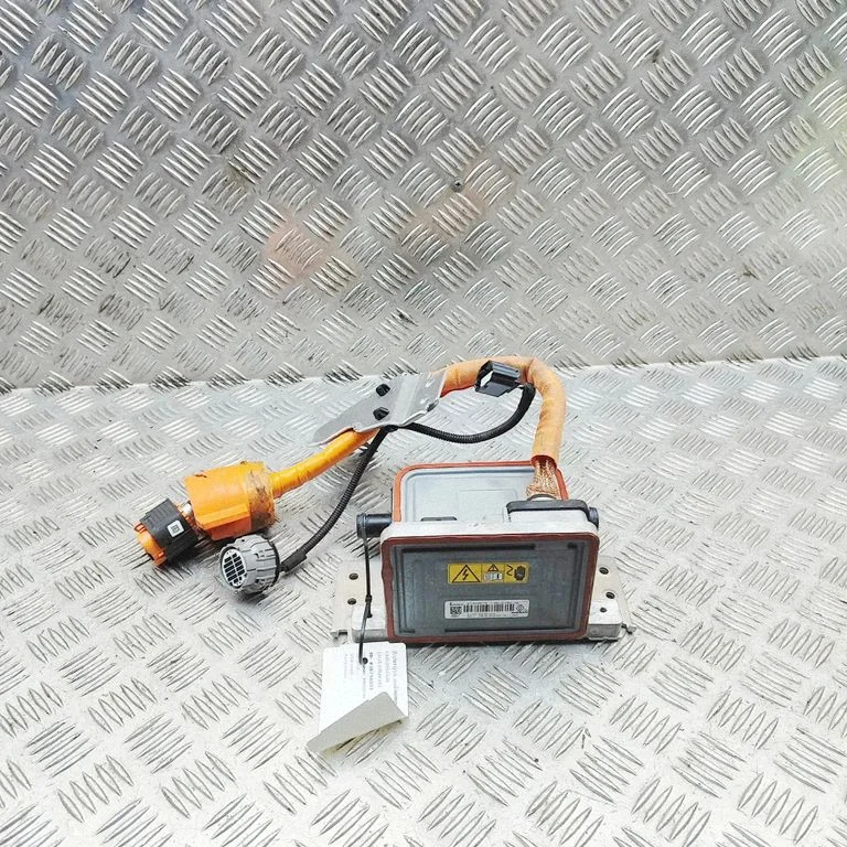 Hibrido/ elektromobilio akumuliatorius aušintuvas (ventiliatorius)
