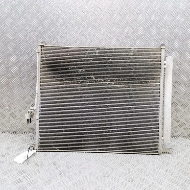 Coolant radiator EB3G19710A2D