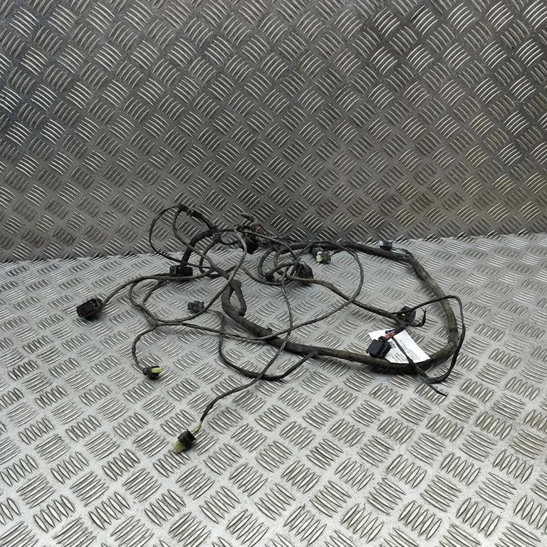 Parkošanās (PDC) sensoru vadu instalācija 9246827