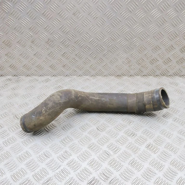 Engine coolant pipe/hose BB3Q8K512BD