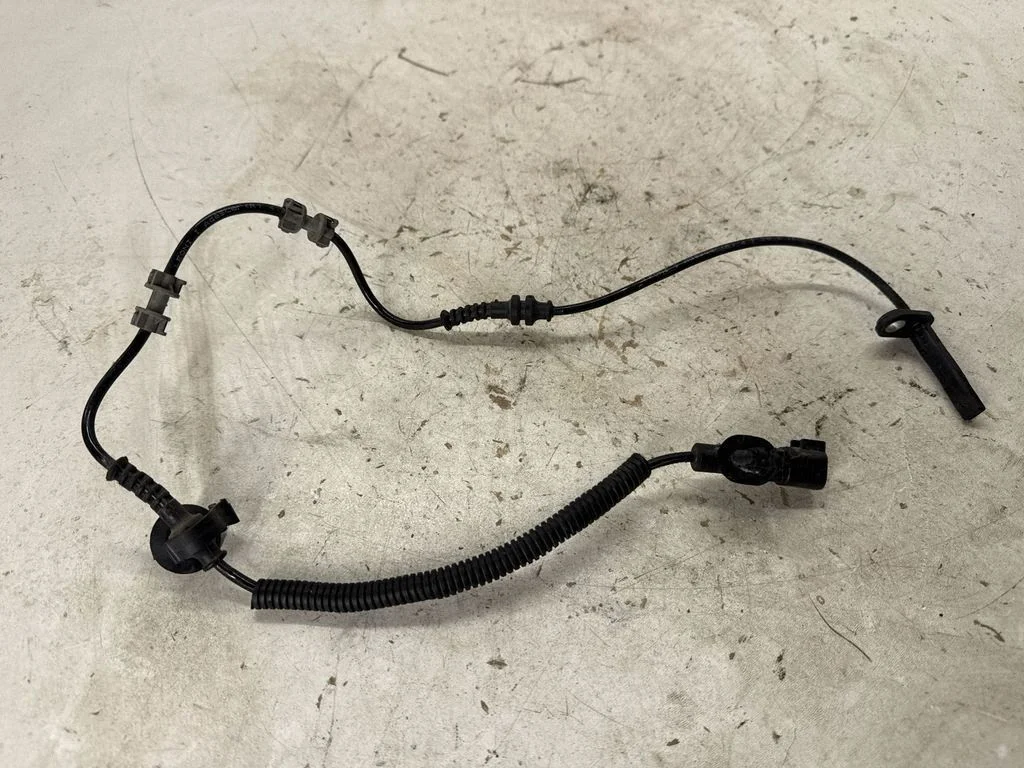 ABS brake wheel speed sensor 84257808