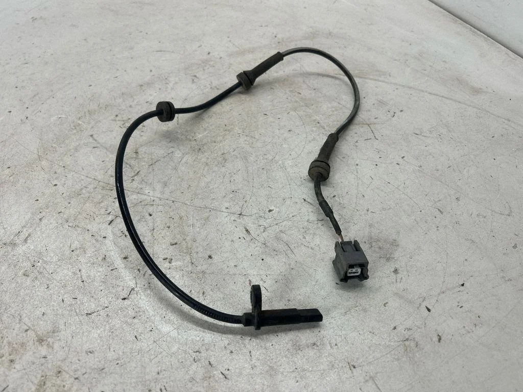 Esimene piduri ABS-andur 479104BA0A