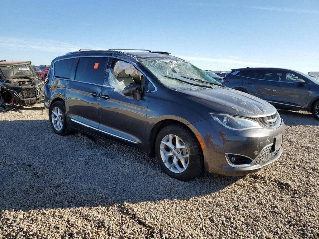 Chrysler Pacifica