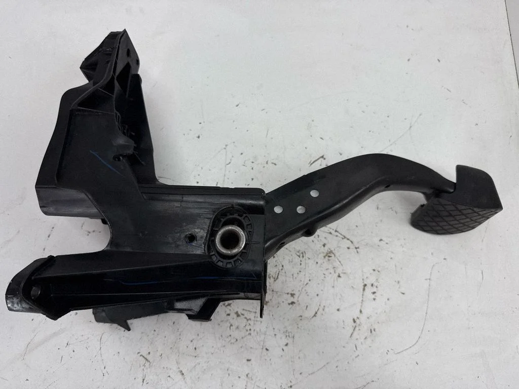 Brake pedal – Volkswagen Tiguan Allspace (2017-)