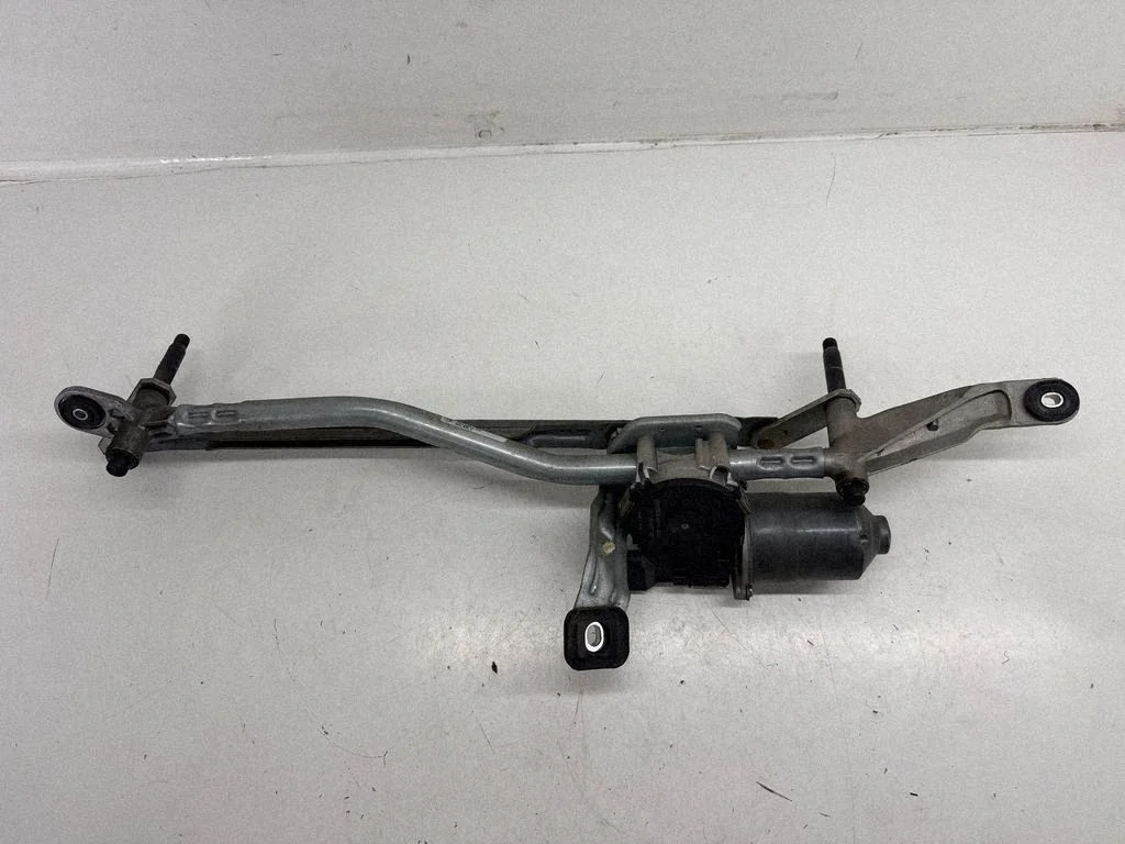 Front wiper linkage and motor 7453953