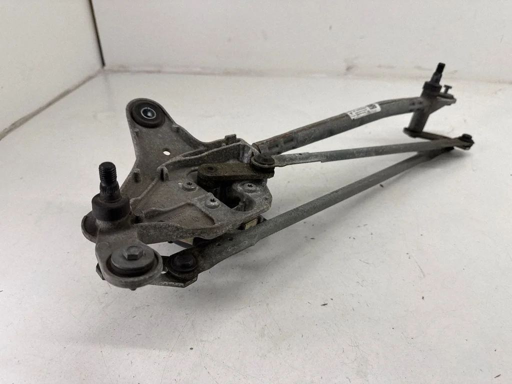 Mechanizm wycieraczek z silniczkiem 107672500F