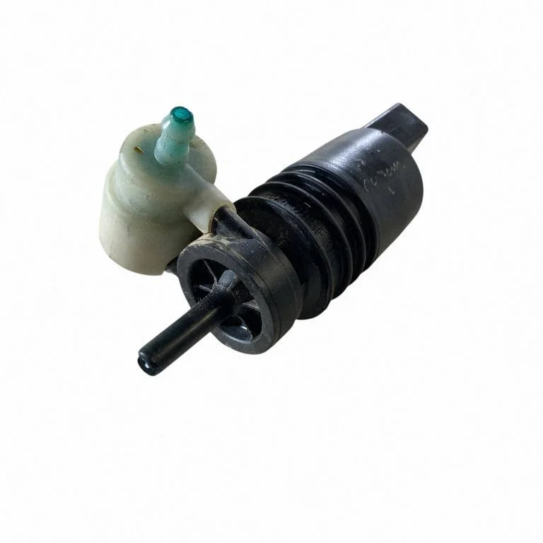 Windscreen/windshield washer pump – Porsche Cayenne (92A) (2010-2017)