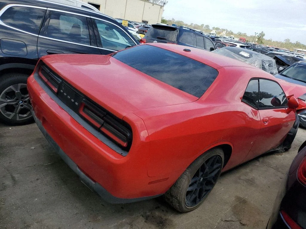 Dodge Challenger