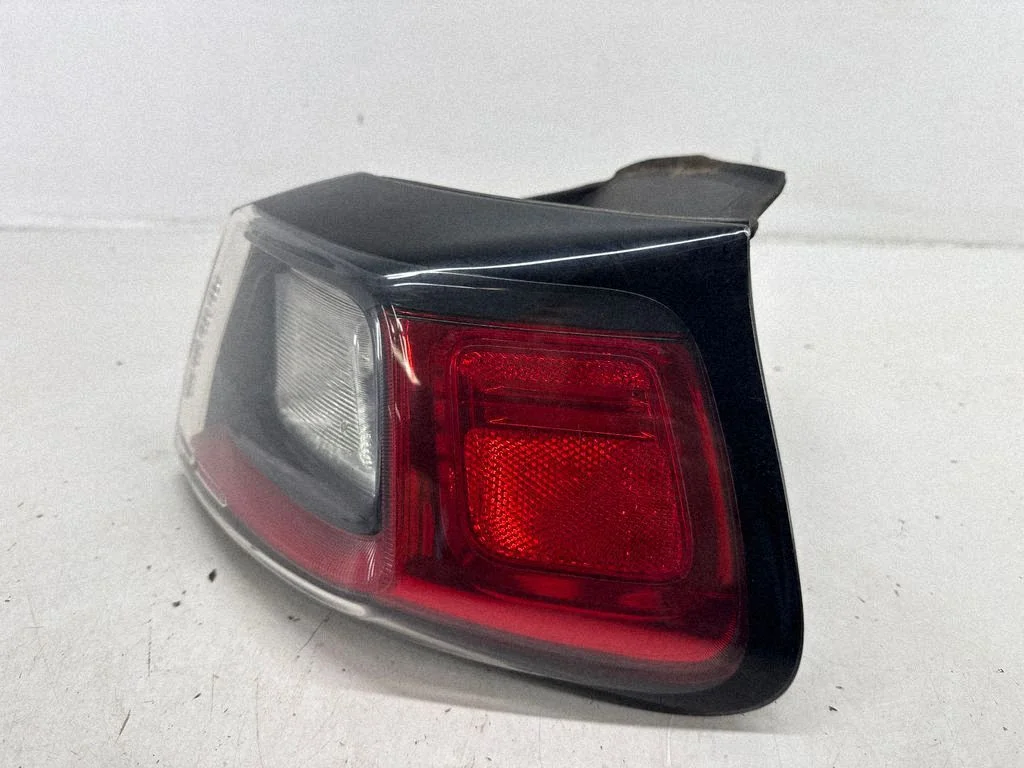 Rear/tail lights – Jeep Grand Cherokee (2010-2021)
