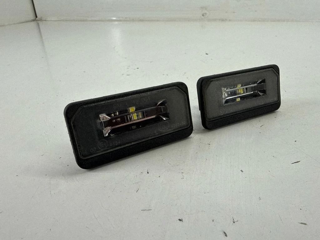Number plate light 103434100A