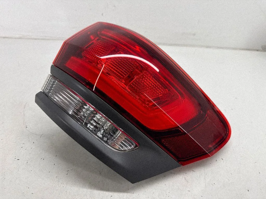 Rear/tail lights 68316192AA