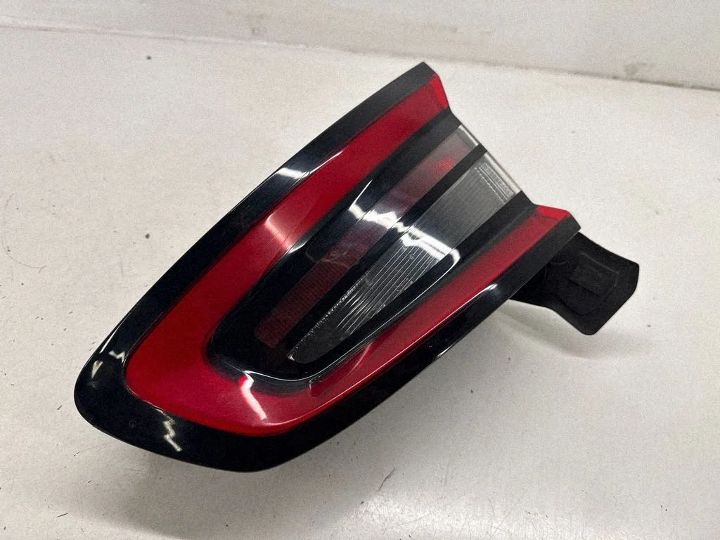 Rear/tail lights 68213144AC