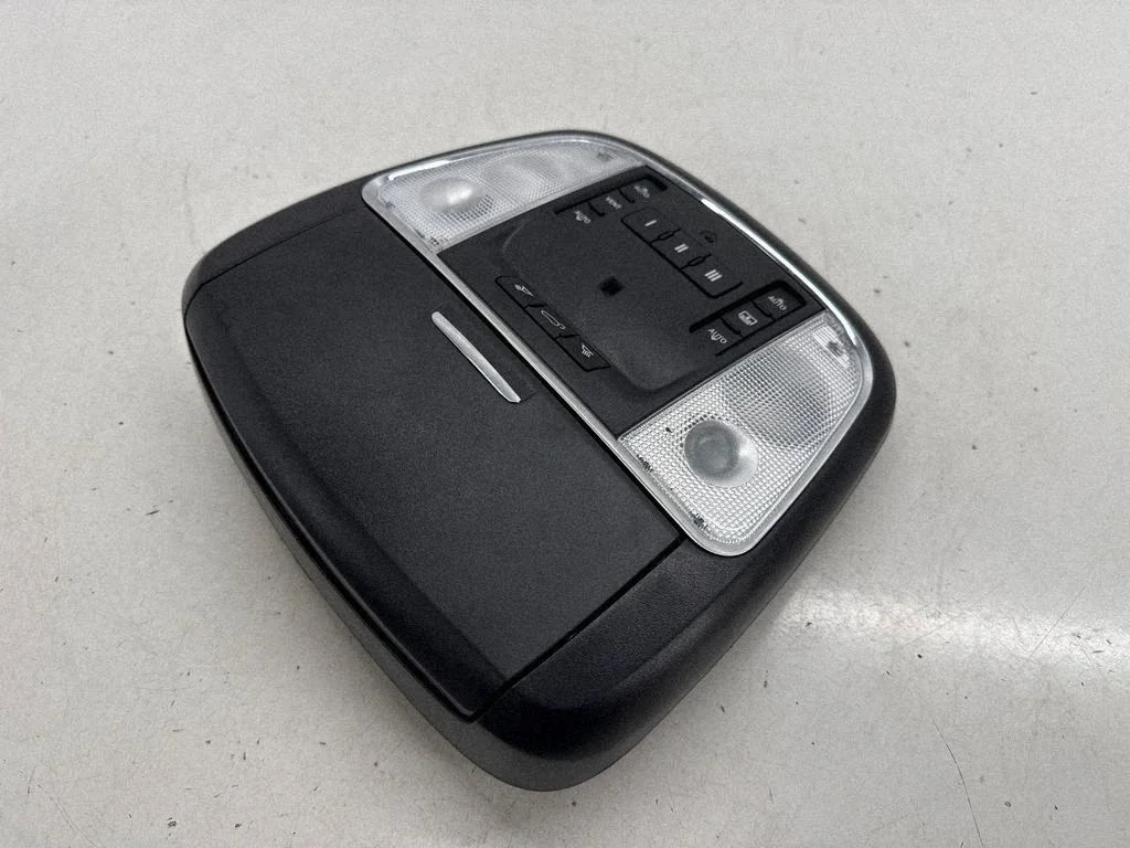Front seat light 635383588